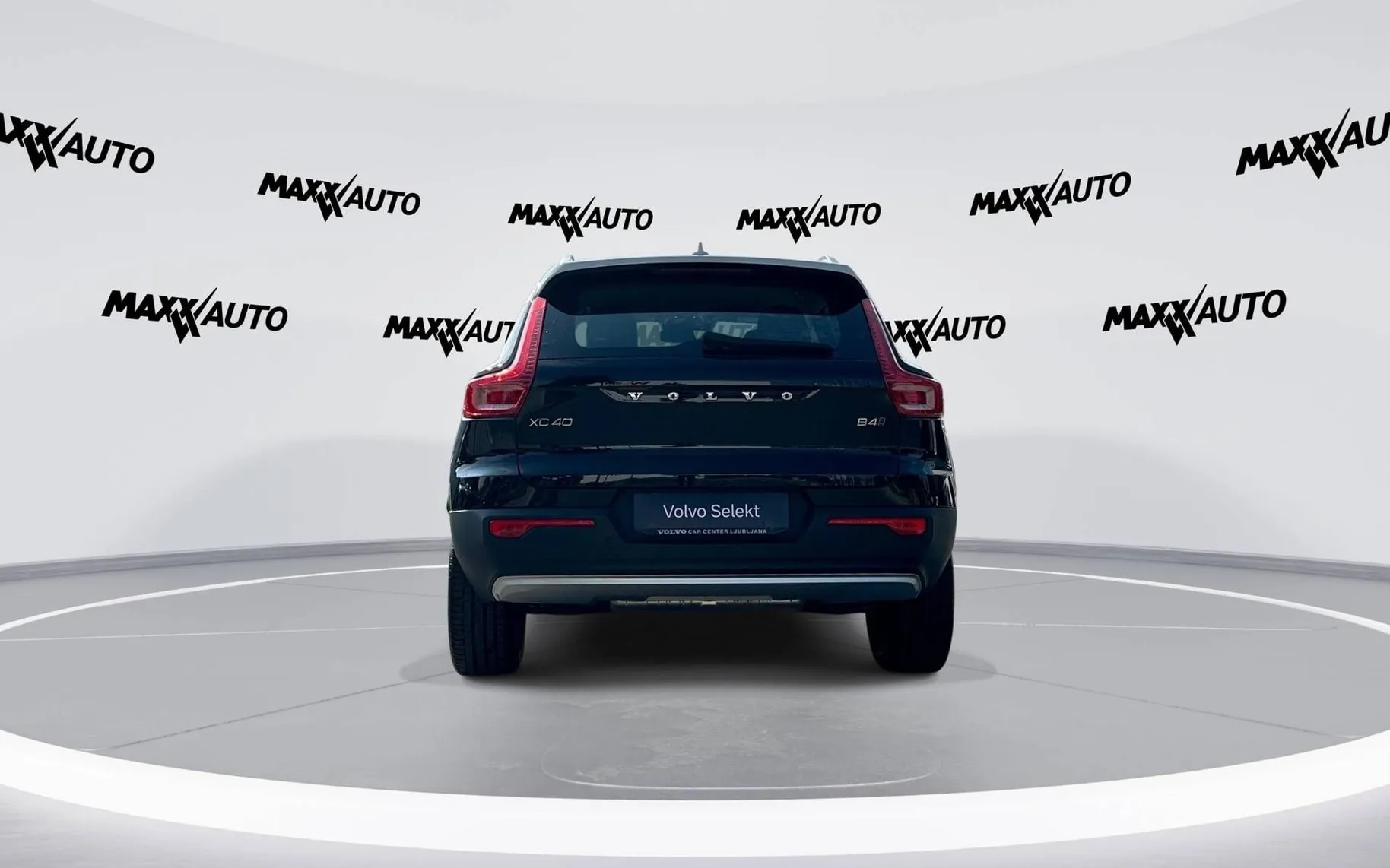 Zunanja slika - Volvo XC40 - B4 P AWD Momentum Pro Avt. - 6