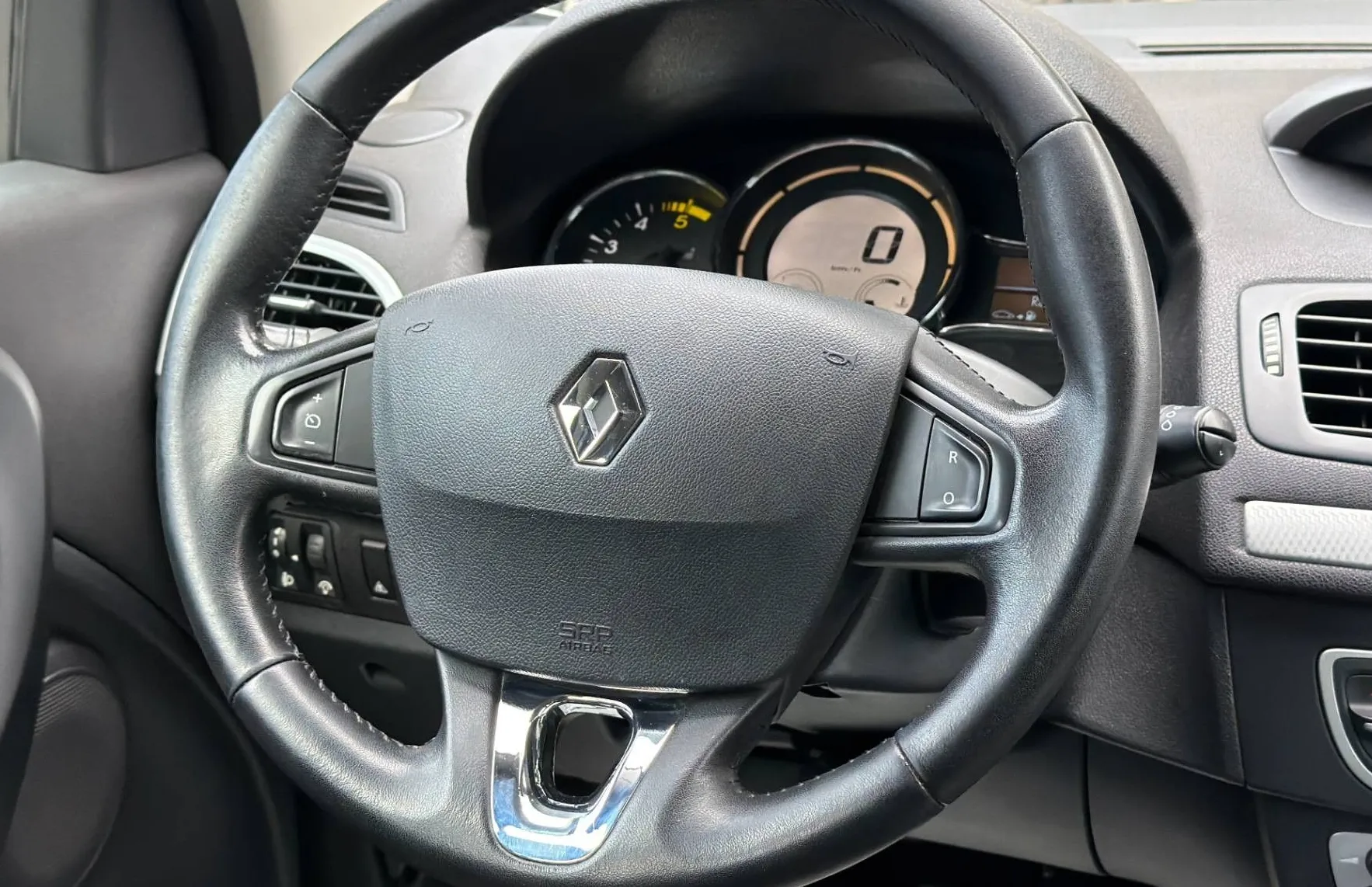 Zunanja slika - Renault Mégane - Megane Berline 1.5 dCi |SLO|2 CON. KLIM.| - 12