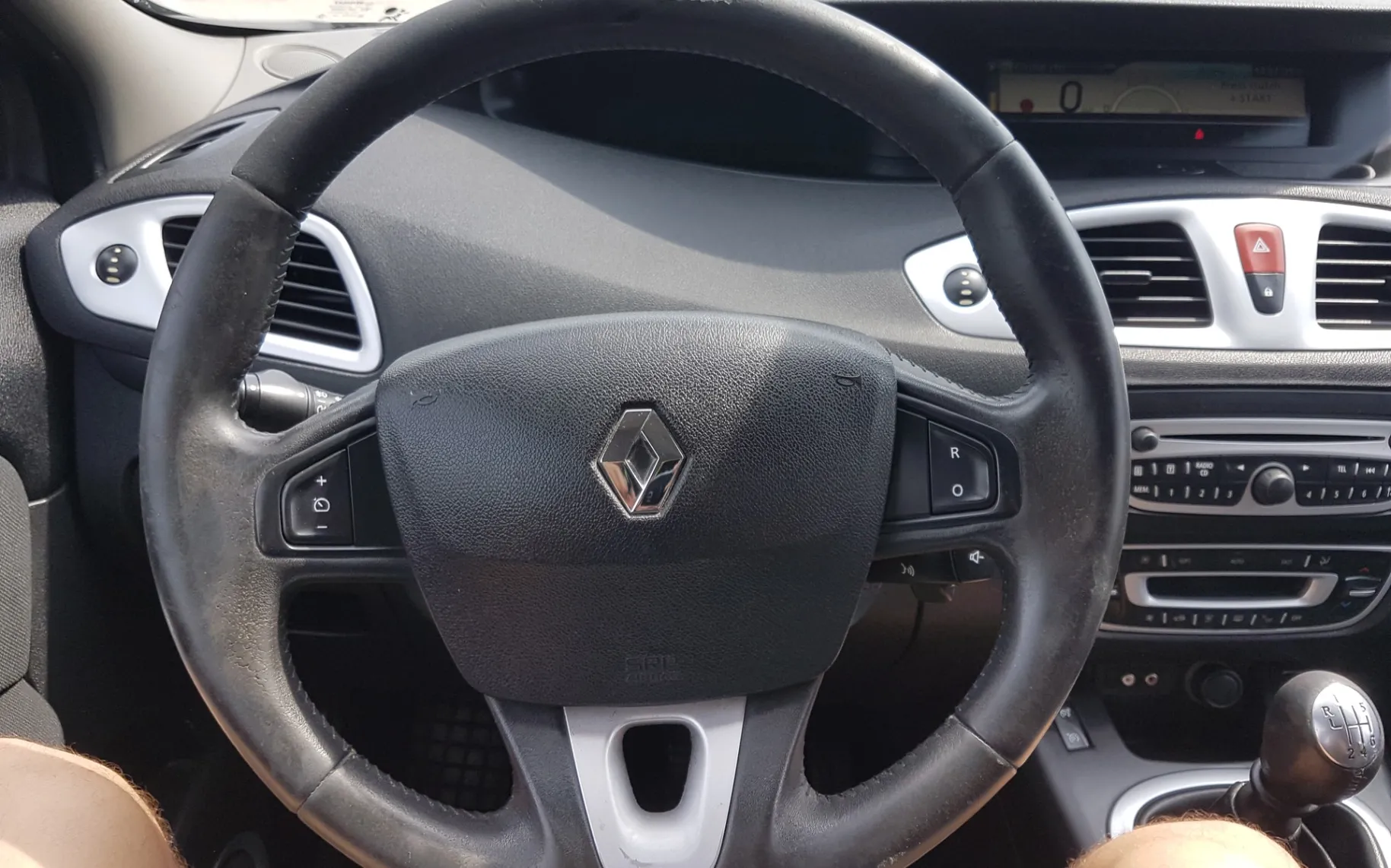 Zunanja slika - Renault Scénic - 1.5 dCi - SLO. velik servis - 4