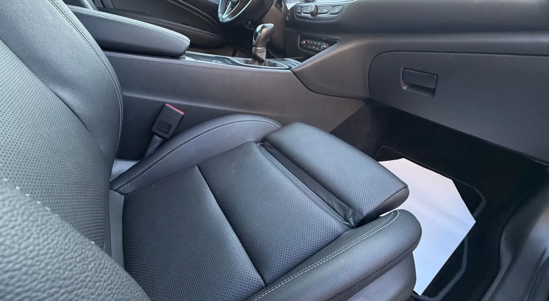 Notranja slika - Opel Insignia - 1.6 CDTI - 10