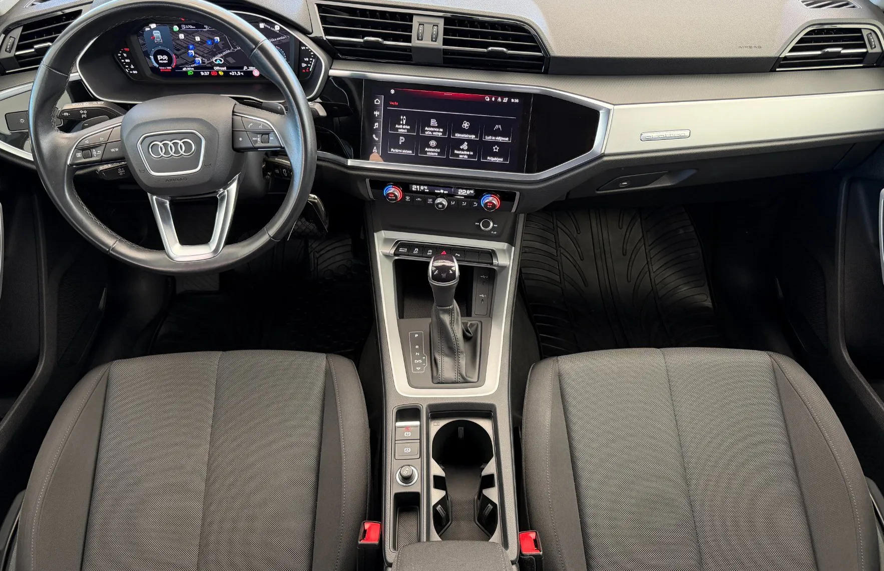 Zunanja slika - Audi Q3 - Advanced 35 TDI S-TRONIC QUATTRO - KAMERA - LED- - 6