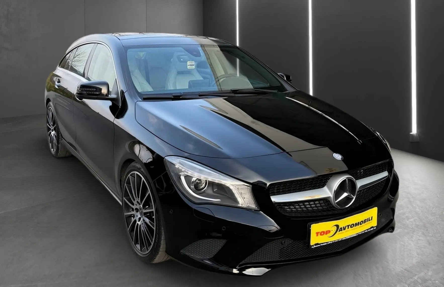 Zunanja slika - Mercedes-Benz CLA-Razred - CLA Shooting Brake CLA 200 d SLOVENSKO PANORAMA KAMERA XENON PDC - 11