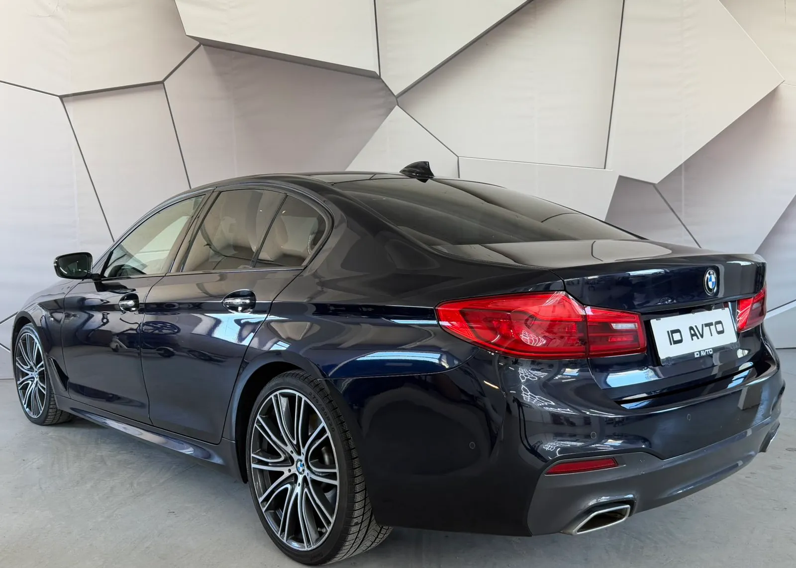 Zunanja slika - BMW Serija 5 - 530d Avt. - 4
