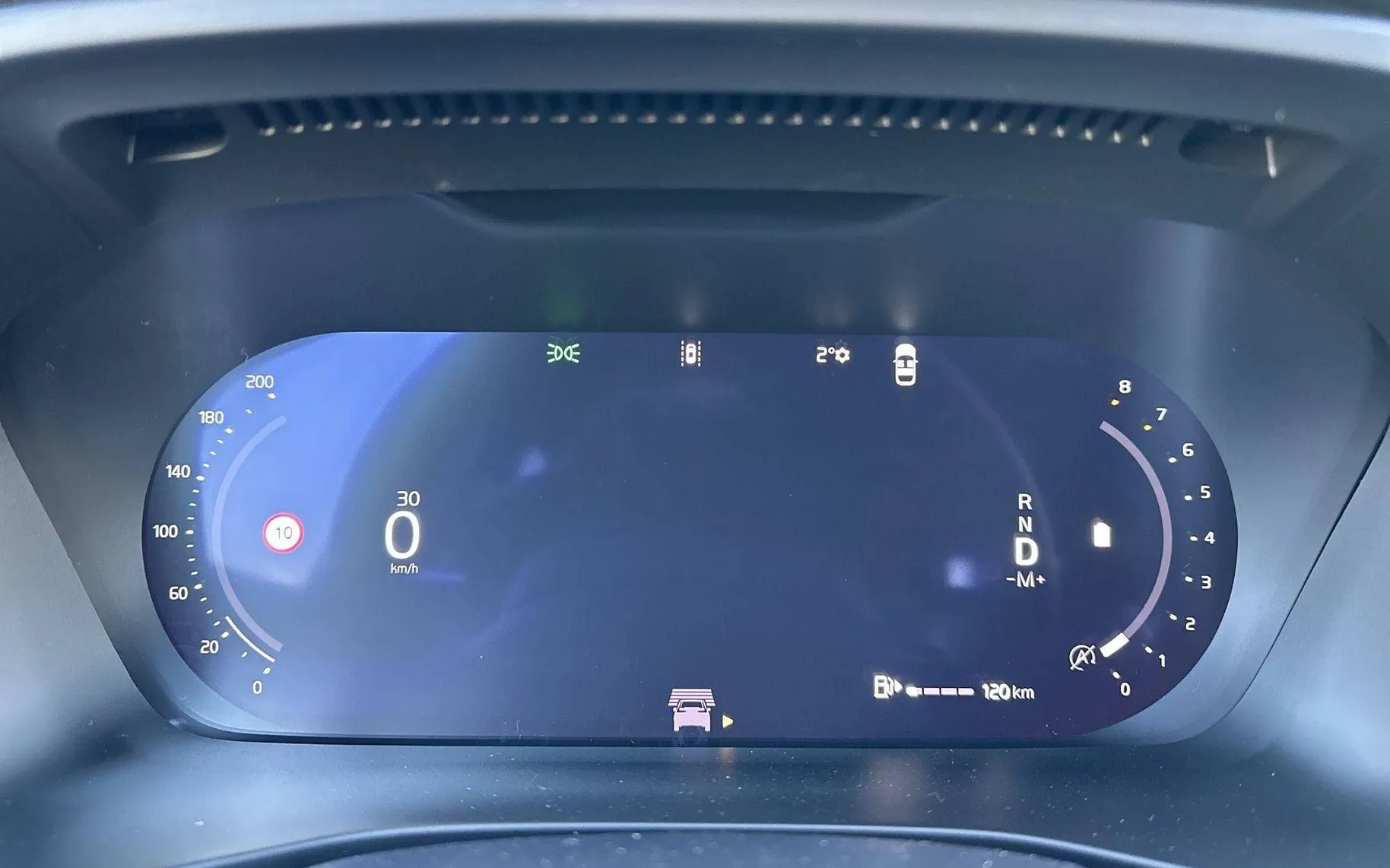 Notranja slika - Volvo XC40 - B3 P Core AT DCT 3 leta garancije + 3 servisi... - 15