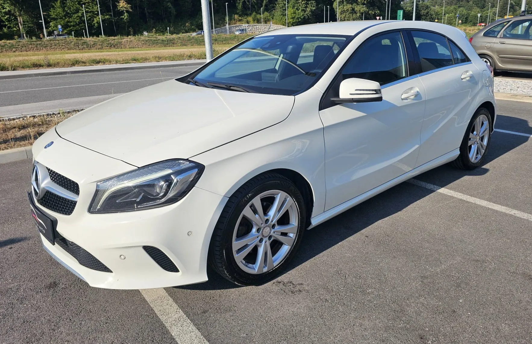 Zunanja slika - Mercedes-Benz A-Razred - A 200d Avtomatik Avantgarde SPORT - 1