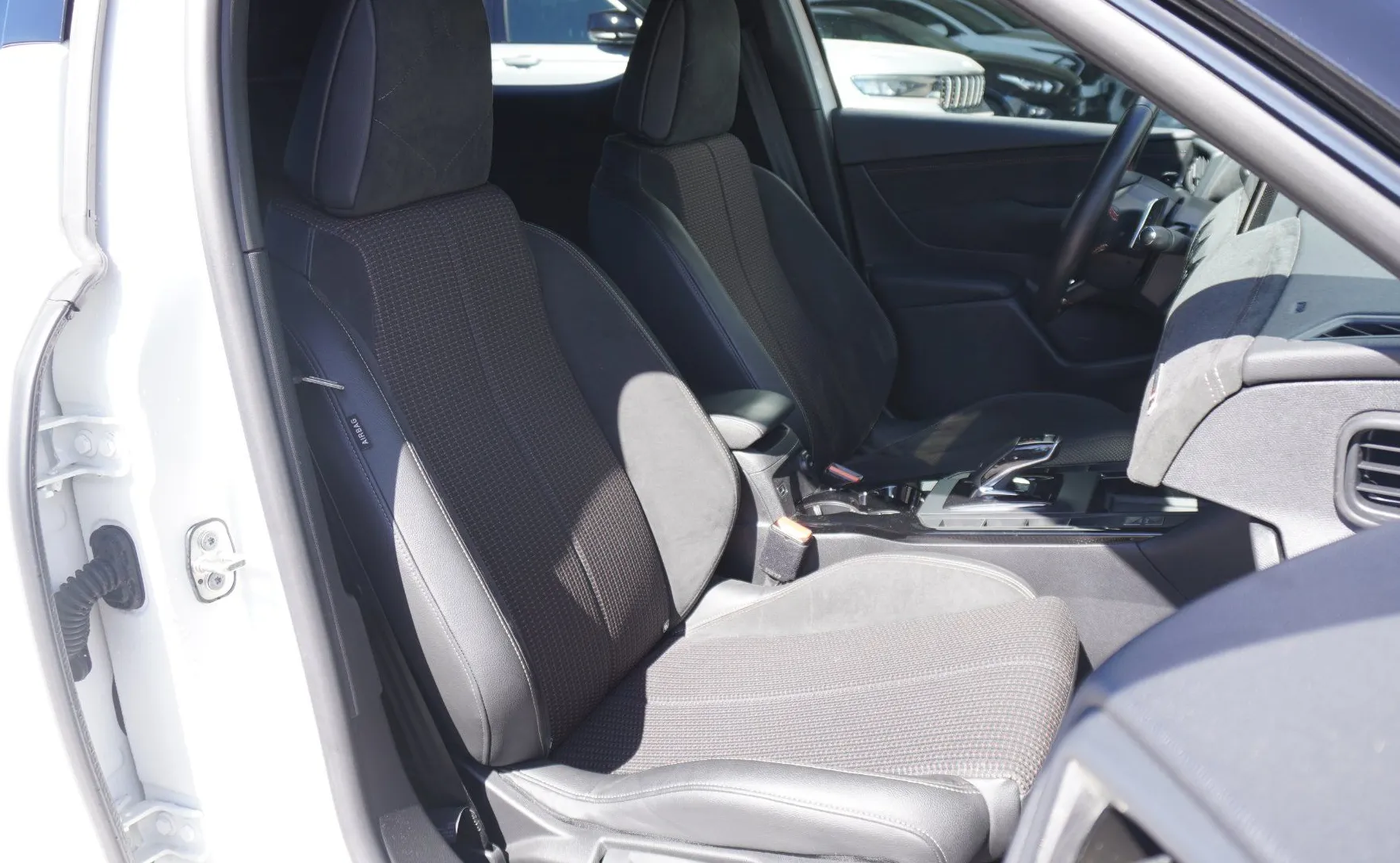 Zunanja slika - DS DS 3 Crossback - 1.2   AUT. PERFORMANCE LINE - 10