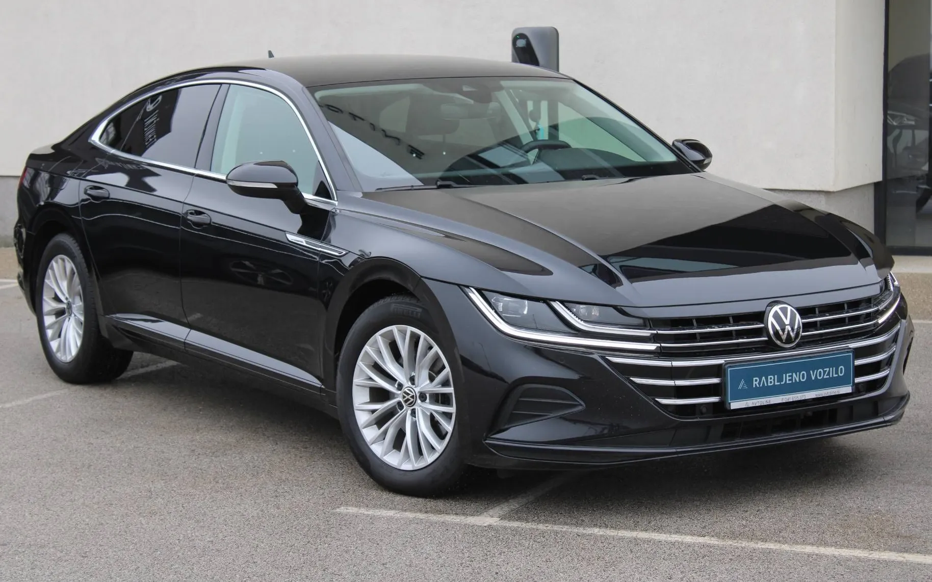 Zunanja slika - VW Arteon - 2.0 TDI avt.110kW LED NAVI GRETJE SED PDC - 1
