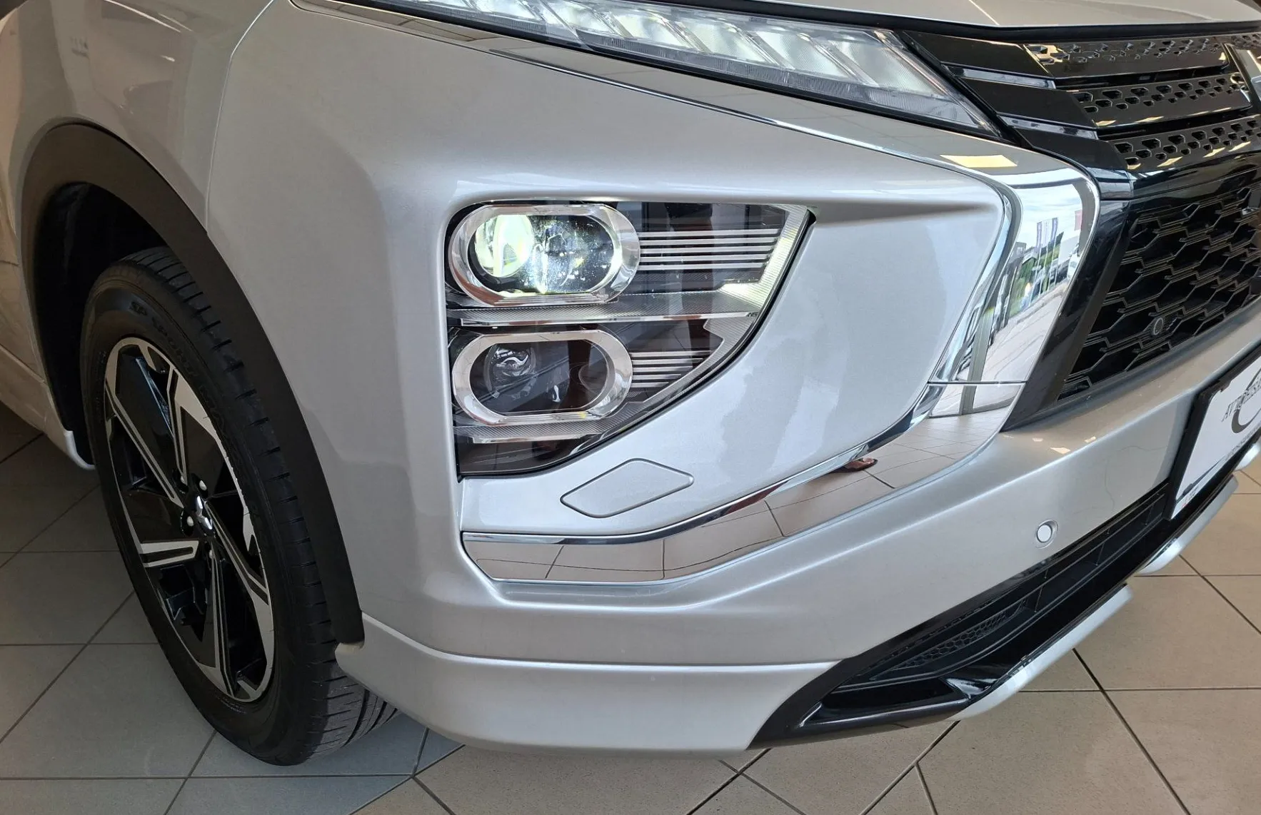 Zunanja slika - Mitsubishi Eclipse Cross - 4WD 2.4 PHEV Instyle+ CVT 1.LASTNIK-SLO-TOV.GARANC - 18