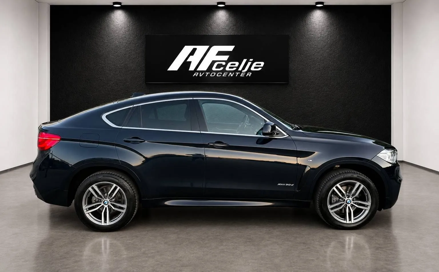 Zunanja slika - BMW serija X6: - 3.0XD-M PAKET-DIGITALNI ŠTEVCI-1. LASTNIK-KAMERA - 4