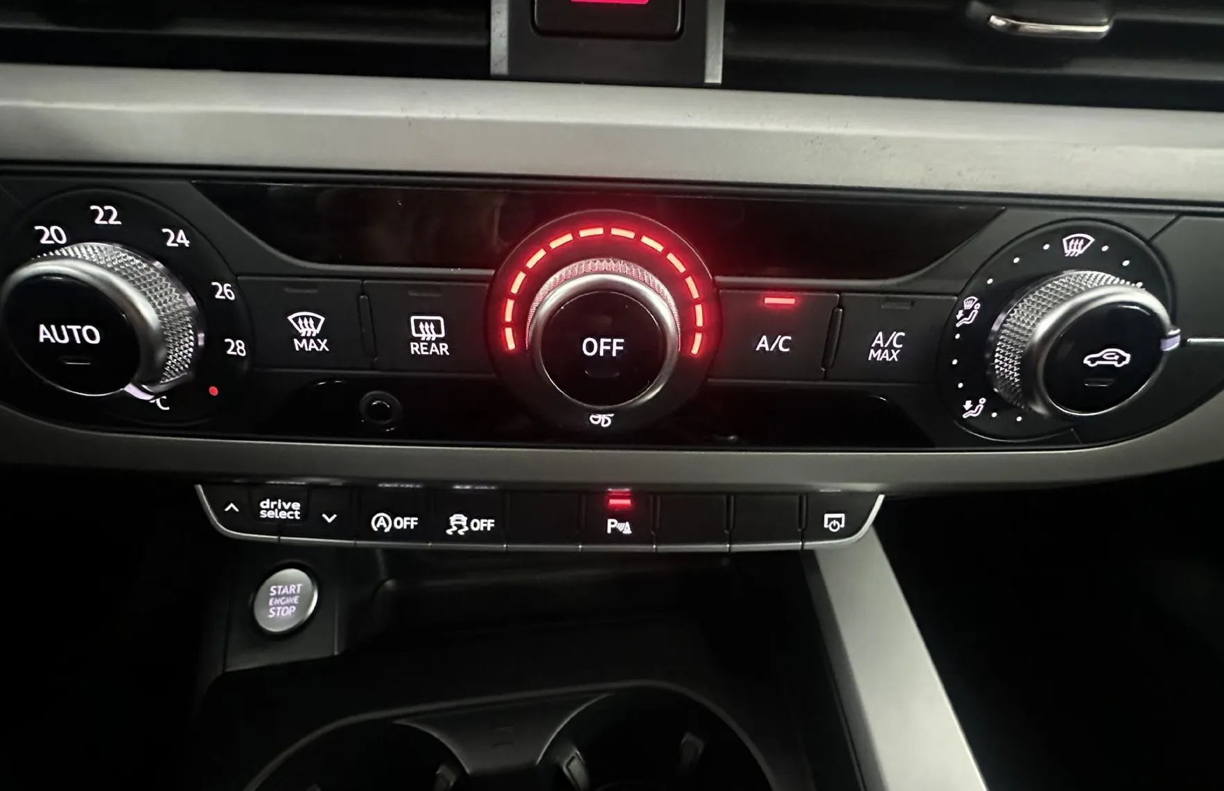 Zunanja slika - Audi A4 - 30 TDI Business line 2.0 TDI.KAMERA.NAVI.LED - 8