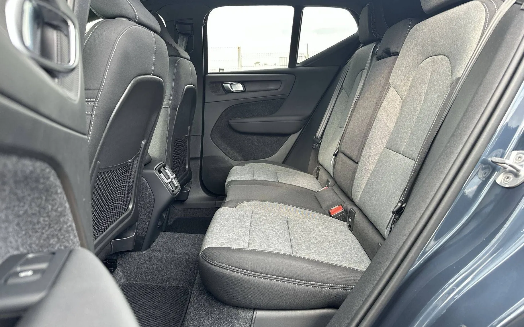 Notranja slika - Volvo XC40 - B3 P Plus Dark Avt. - 11