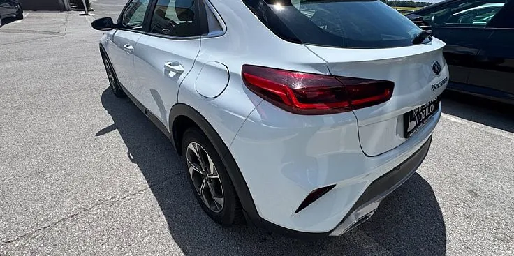 Zunanja slika - KIA XCeed - 1.0 T-GDI - 5