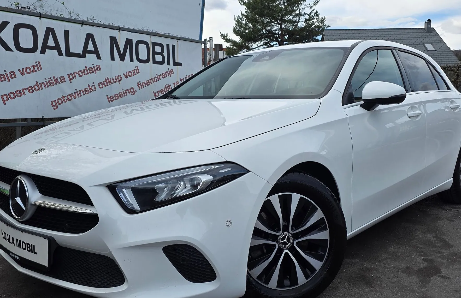 Zunanja slika - Mercedes-Benz A-Razred - A 180D LED-VIRTUAL-NAVI-ALU PLATIŠČA-1.LASTNIK - 1