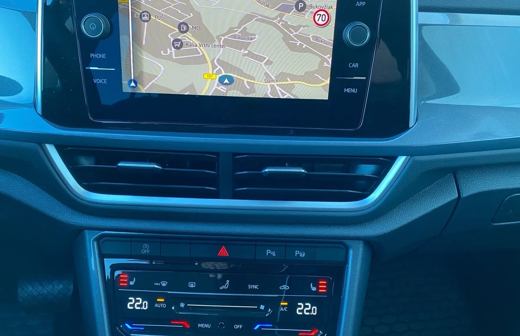 Zunanja slika - VW T-Roc - 1.5 TSI DSG Style Navigacija kamera zim. paket - 9