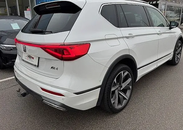 Zunanja slika - Seat Tarraco - 2.0 TDI FR DSG 4DRIVE MATRIX RADAR VIRTUAL PANORA - 5