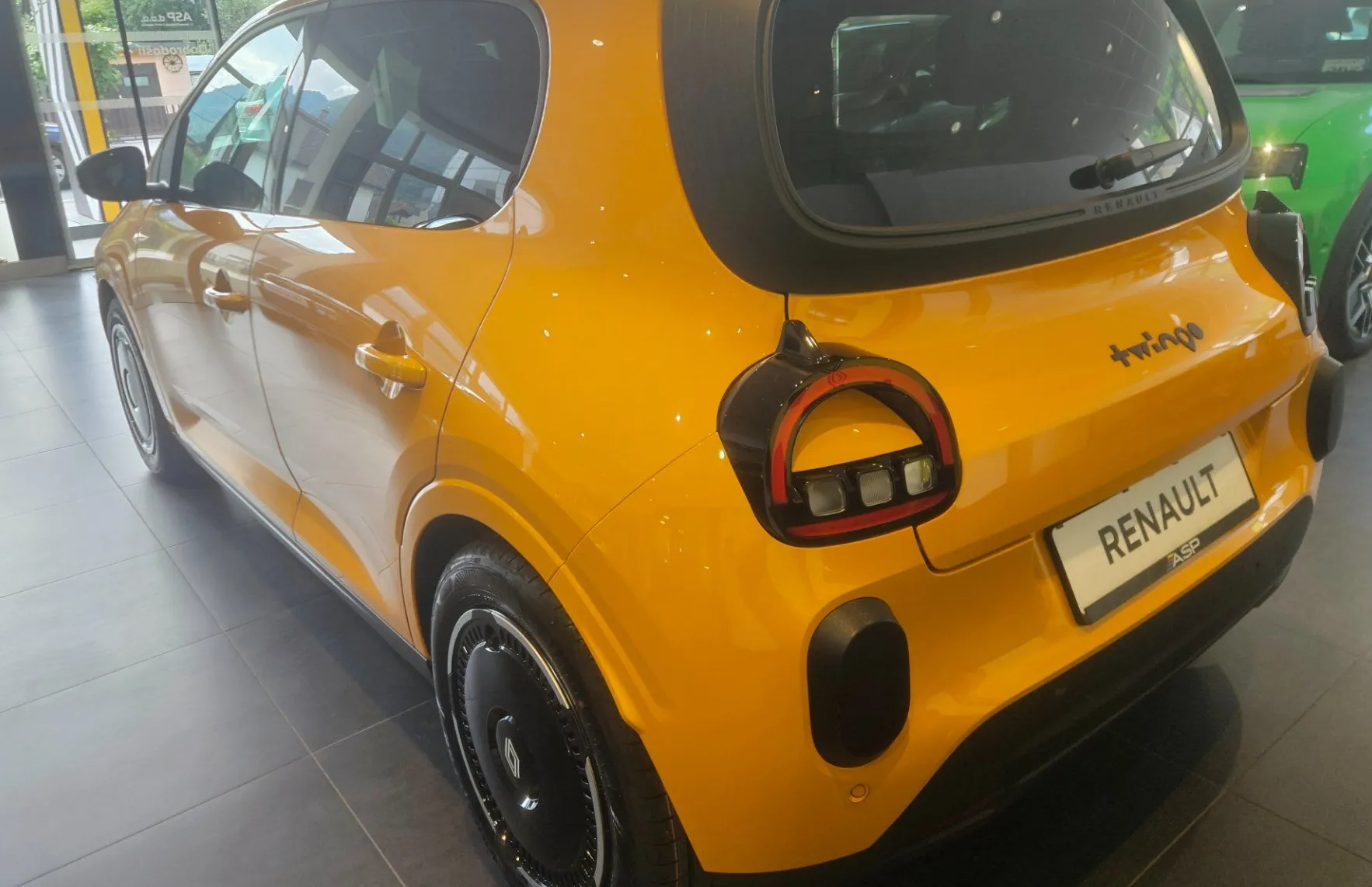 Zunanja slika - Renault Twingo - E-Tech Techno - 3