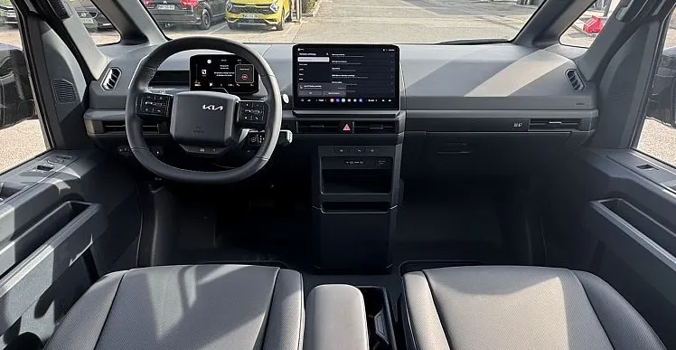 Zunanja slika - KIA PV5 - 71.2 kWh baterija 120 kW  163 KS  Air - 9