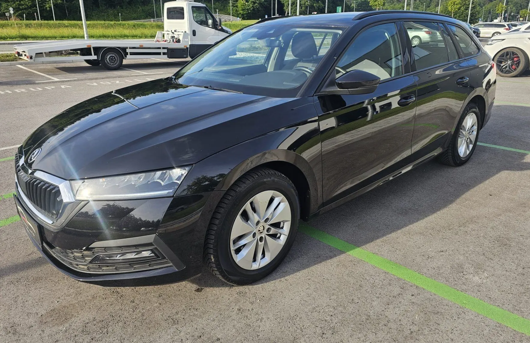 Zunanja slika - Škoda Octavia - 2.0 TDI Ambition|FuLED|alu|PDC|ACC|muktifunkcija|D - 1