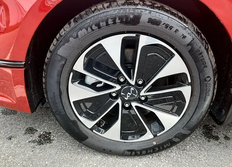Zunanja slika - KIA Ceed - SW 1.5 T-GDi LX Champion+ ISG. M T 103 kW - 6