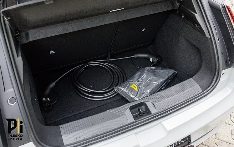 Zunanja slika - Renault 5 E-tech - techno EV40 90kW + VINJETA - 19