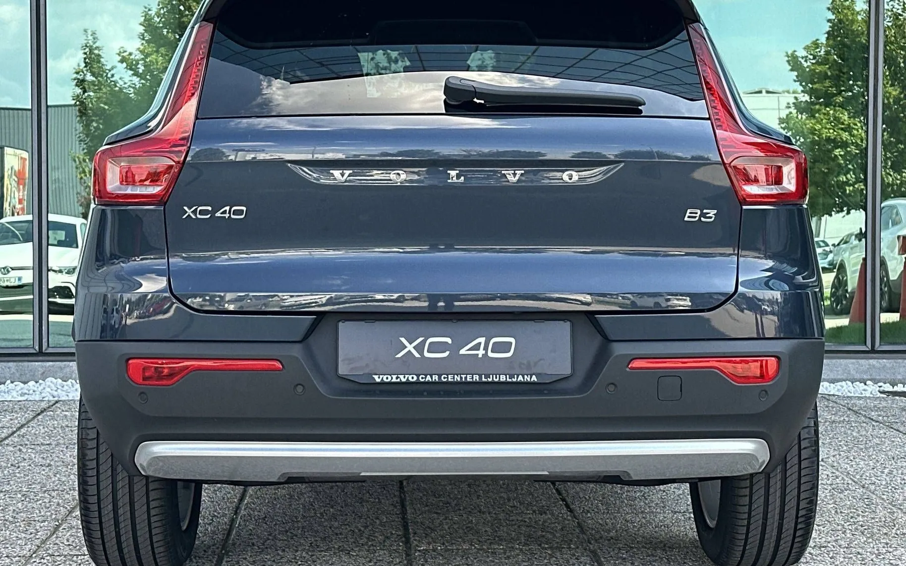 Zunanja slika - Volvo XC40 - B3 P Core AT DCT... - 6