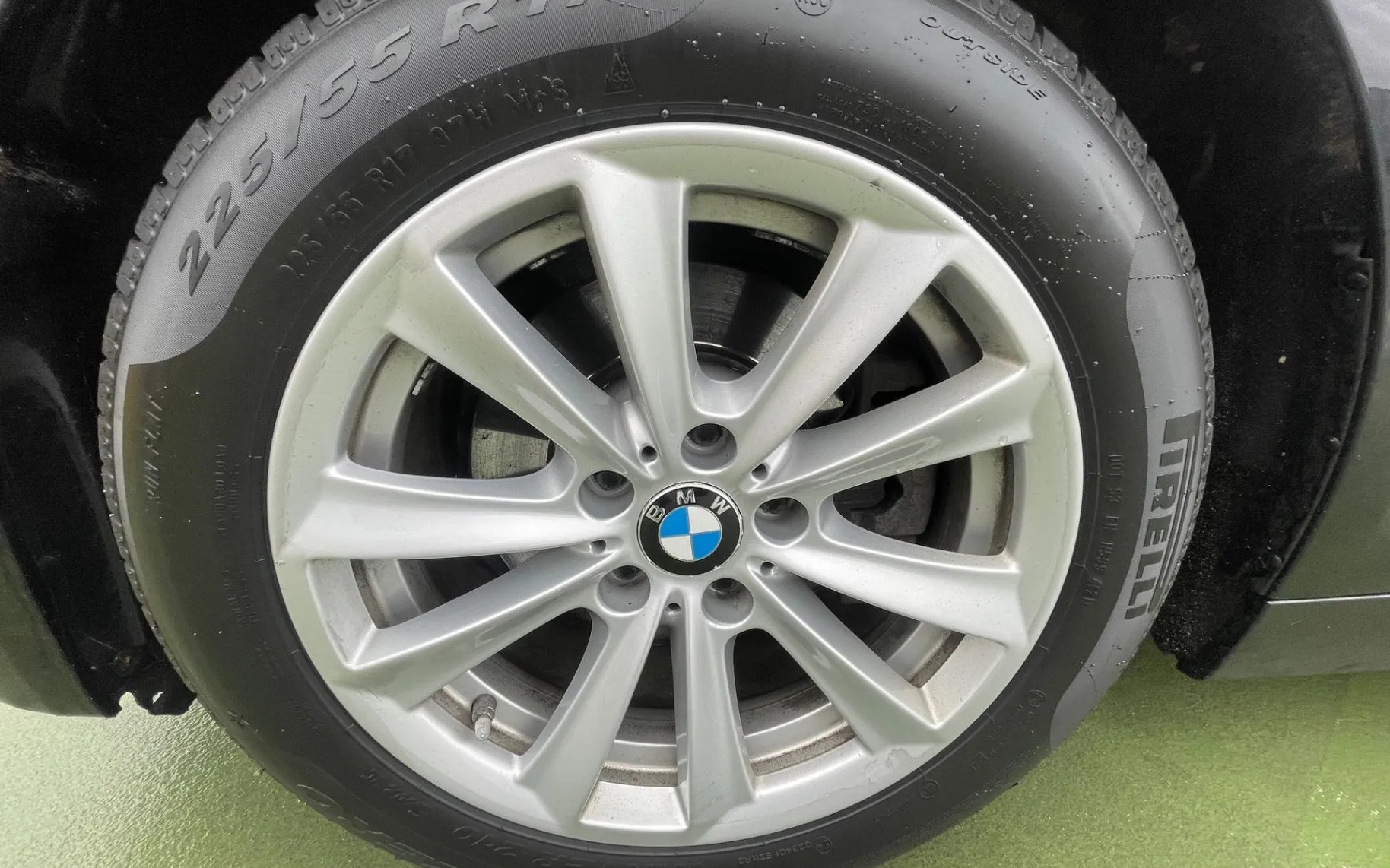 Zunanja slika - BMW Serija 5 - Touring: 520d 140 KW BI-XSENON.NAVI.USNJE.PDC S+Z - 17