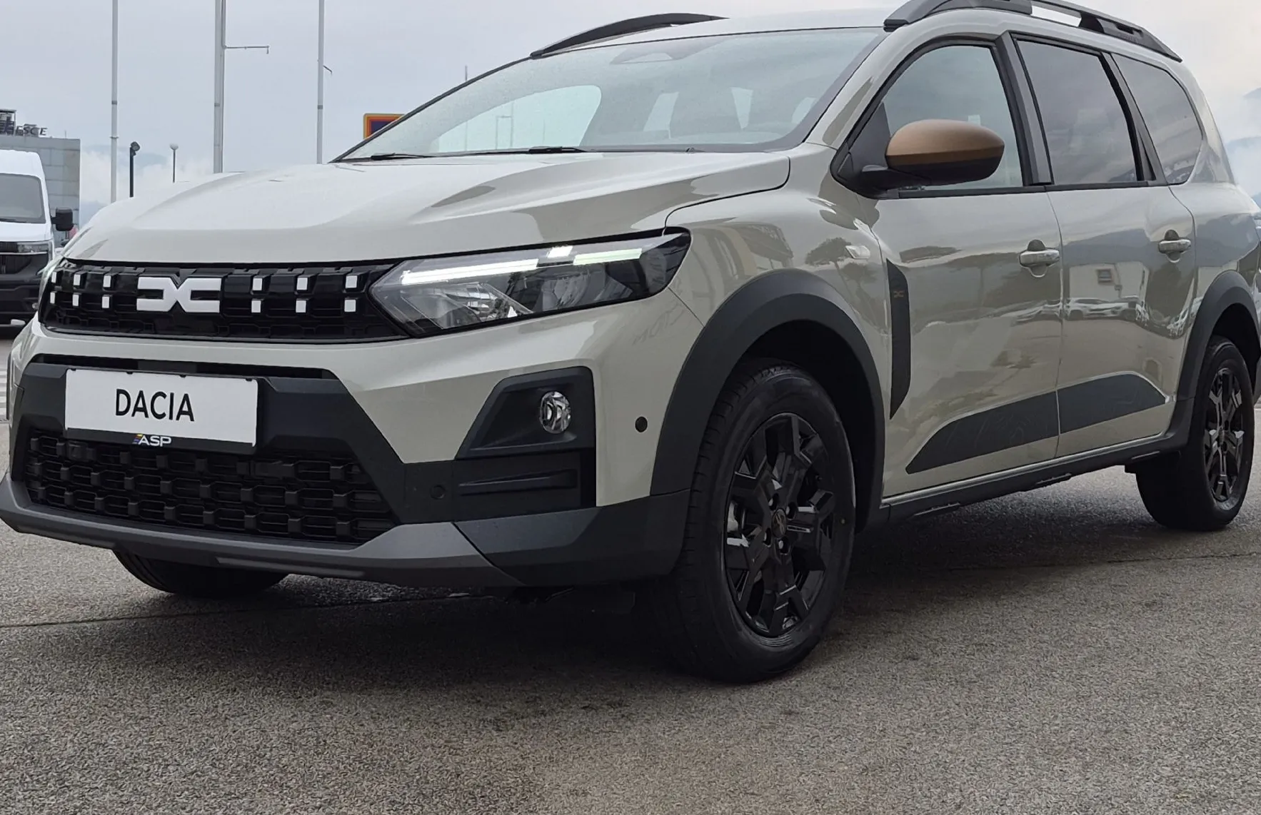 Zunanja slika - Dacia Jogger - Extreme TCe 110 - 3