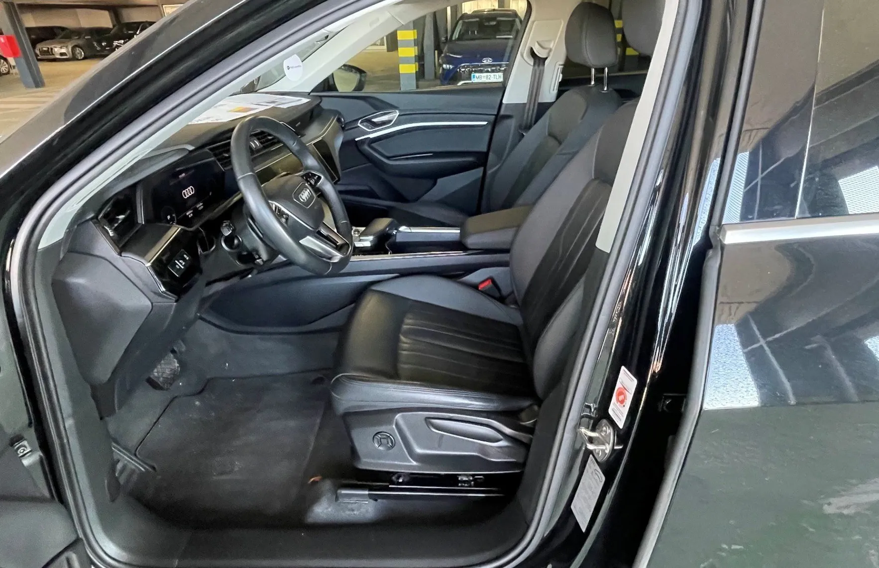 Zunanja slika - Audi e-tron - 50 quattro.NEMŠKI.PANORAMA.KAMERA.LED.GRE.SE.USNJE - 16