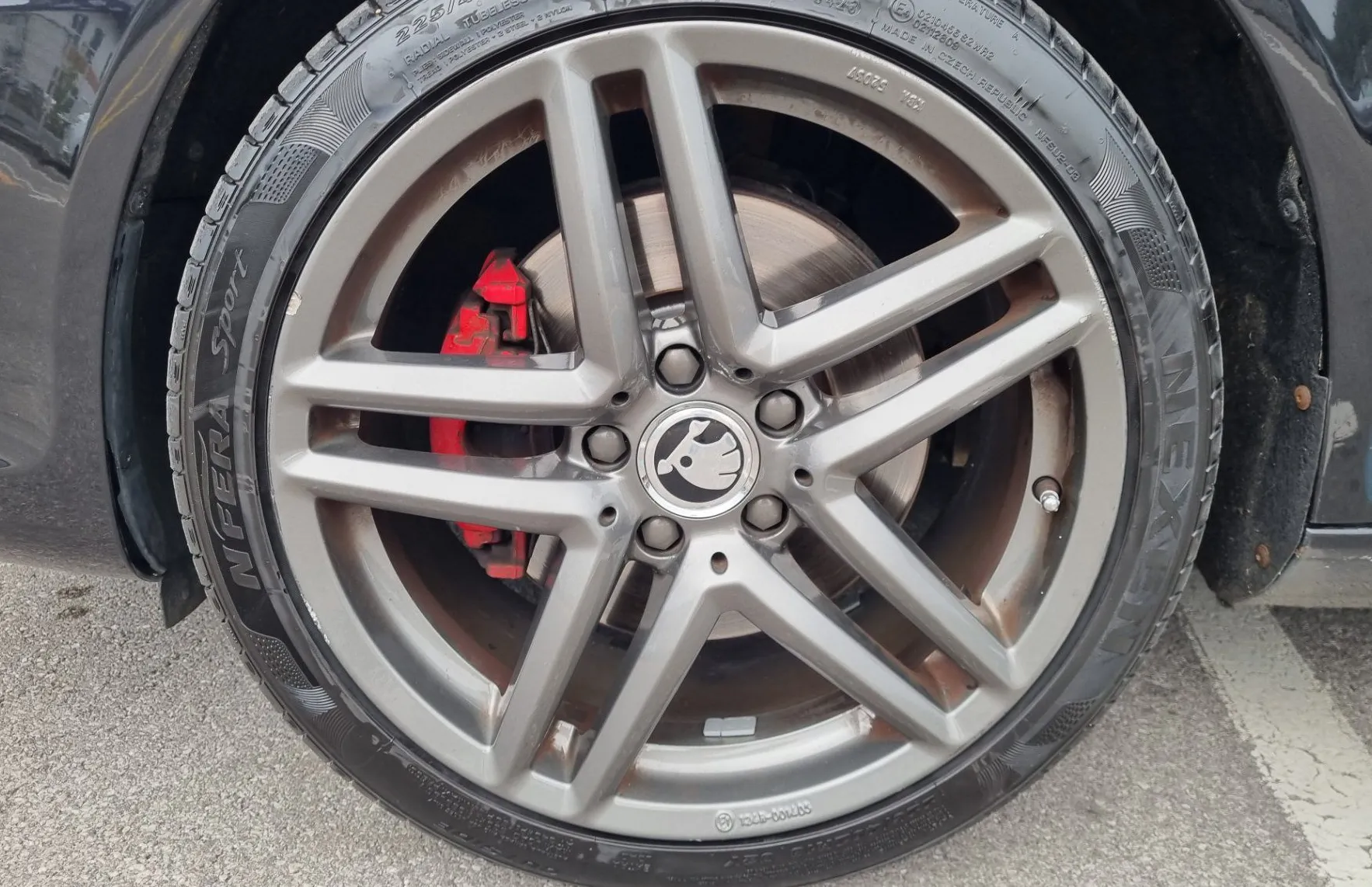 Zunanja slika - Škoda Octavia - Combi 2.0 TDI VRS - SLOVENSKI + 1. LASTNIK - 13
