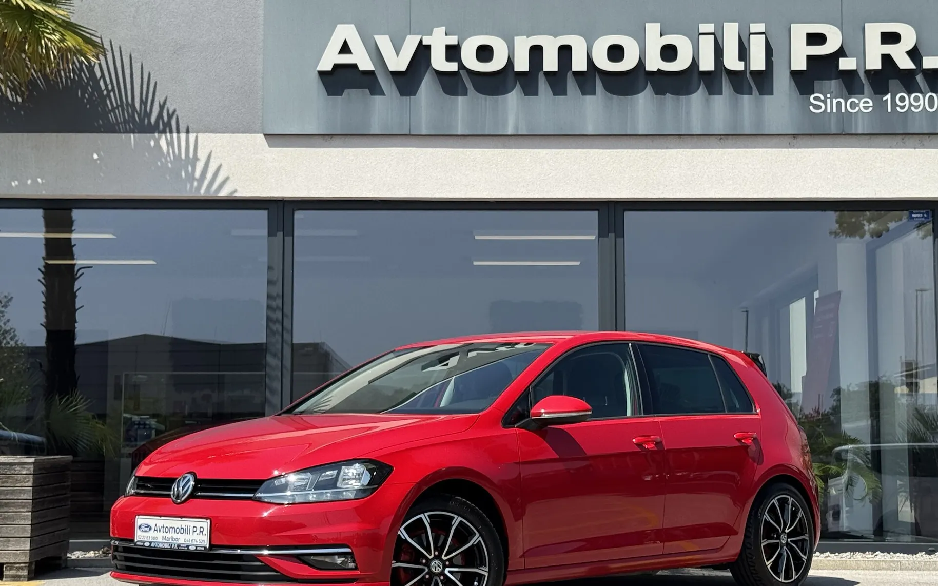 Zunanja slika - Volkswagen Golf - 1.4 TSI BMT COMFORTLINE SLO SAMO 36.760 km ODLIČEN - 1