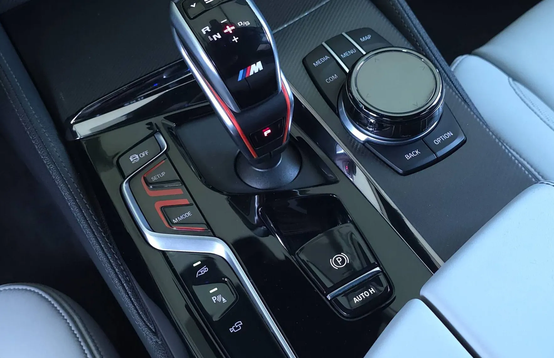 Zunanja slika - BMW M5 - COMPETITION - KERAMIKA - BOWERS - 360 KAMERA - A - 11