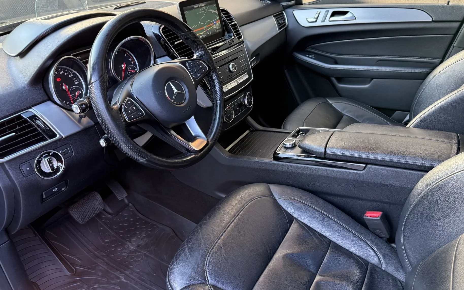 Zunanja slika - Mercedes-Benz GLE-Razred - GLE 250d-PANORAMA-360°-USNJE- NAVI-H K - 7