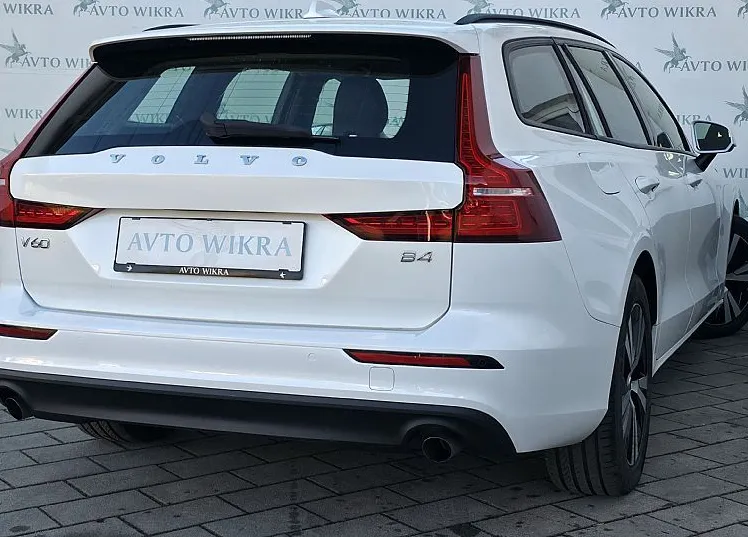 Zunanja slika - Volvo V60 - B4D AUT Momentum FULLED•TEMP•VIRTUAL•NAVI•PDC•17C - 4