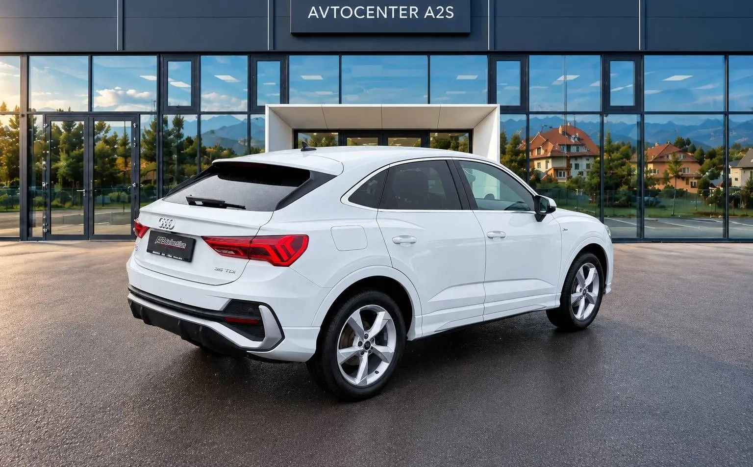 Zunanja slika - Audi Q3 Sportback - 2.0 TDI S-line S-tronic-SLO-ACC-LED-Virtual-Navi - 4