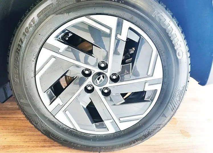 Zunanja slika - Hyundai Tucson - 1.6 T-GDI TREND-KAMERA-WINTER-DAB-LED-APPLE-VIDEO - 4