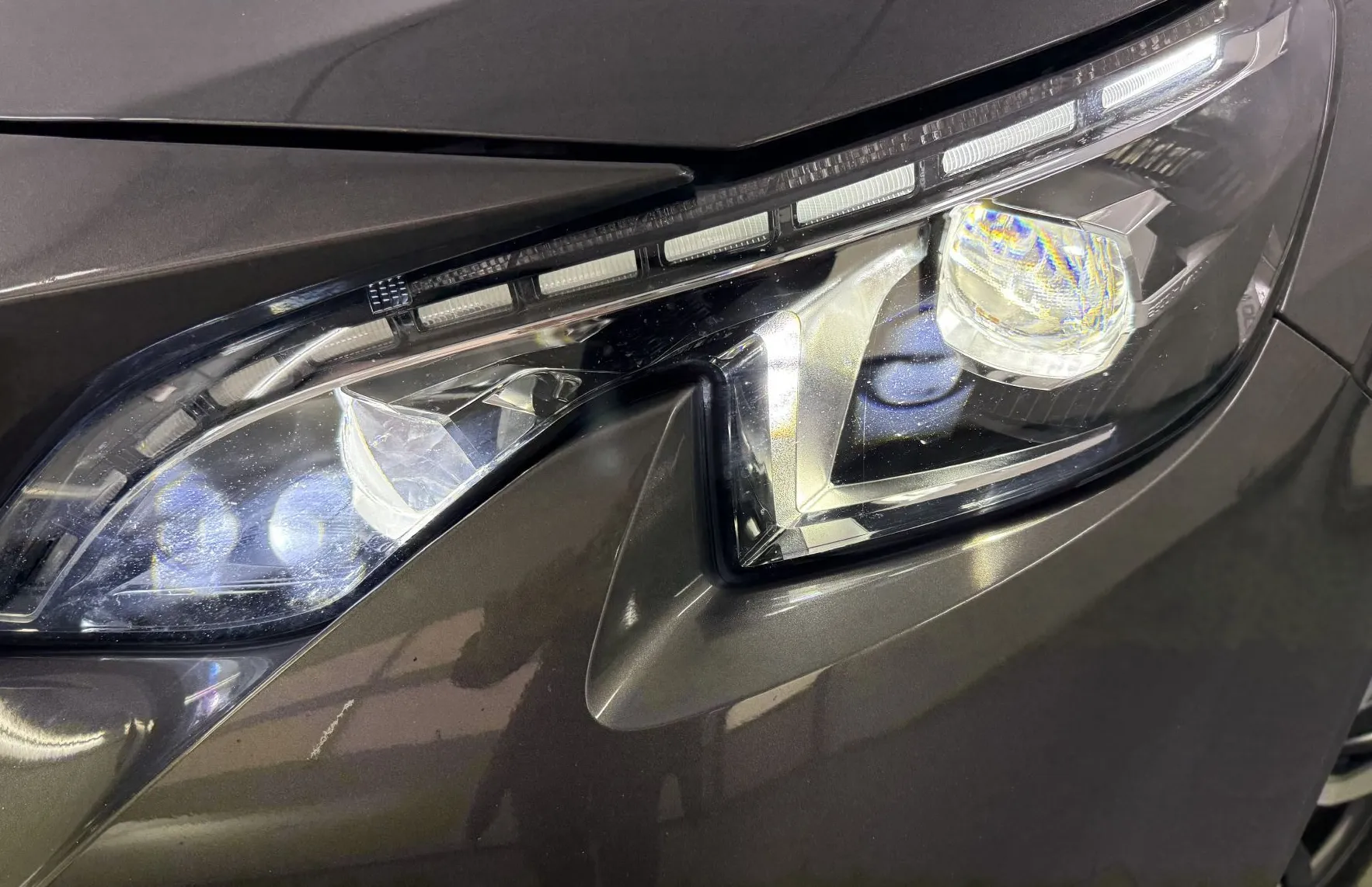 Zunanja slika - Peugeot 3008 - 1.6 THP 180 S S EAT8 GT Line.KAMERA.LED.NAVI.USNJE - 2