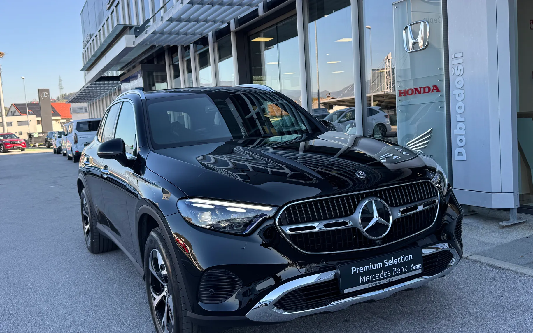Zunanja slika - Mercedes-Benz GLC-Razred - 300de-4MATIC-AMBIENT-DISTRONIC-DIGITAL-PREMIUM-SLO - 2