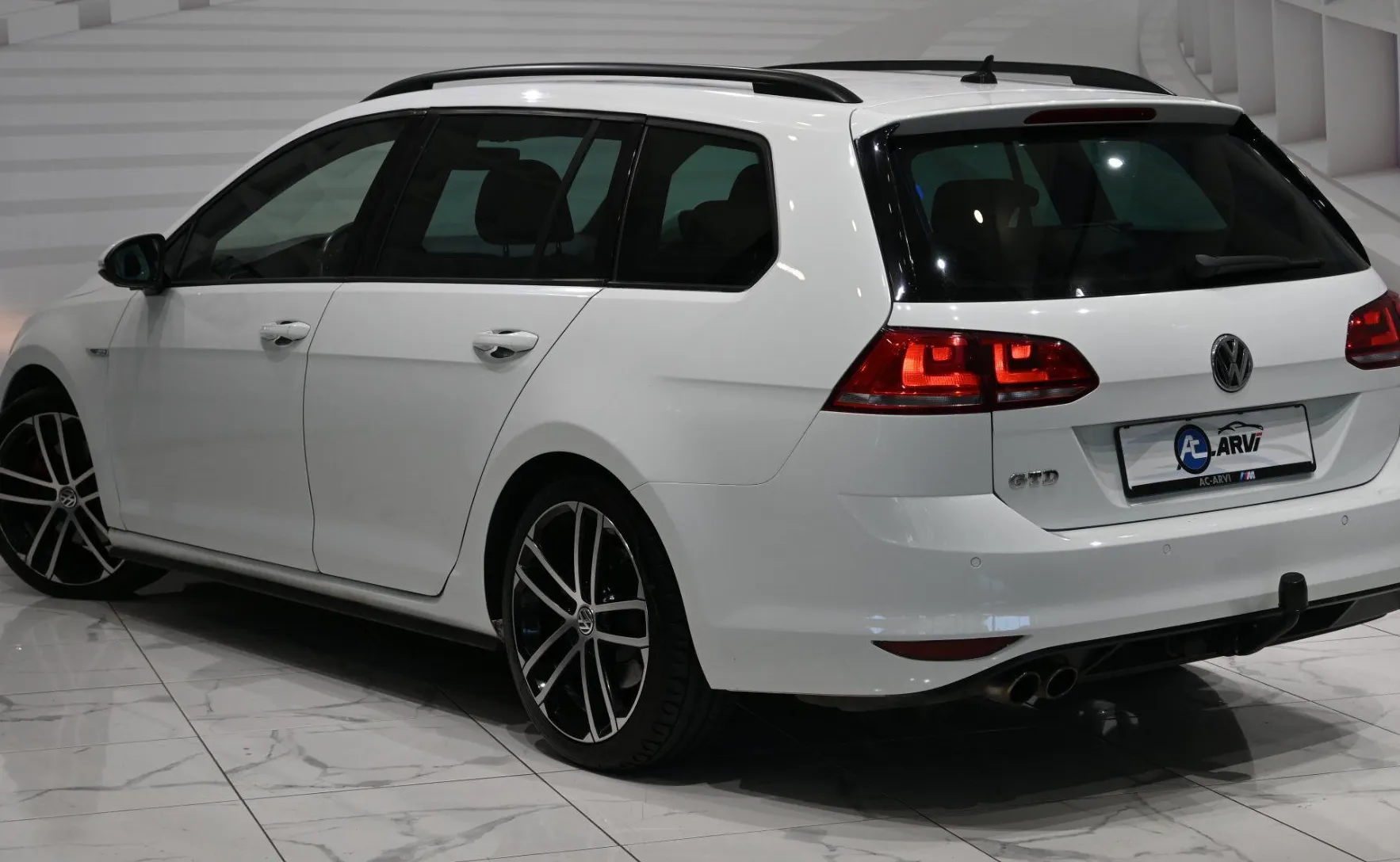 Zunanja slika - Volkswagen Golf - Variant 2.0 GTD BMT DSG - 8