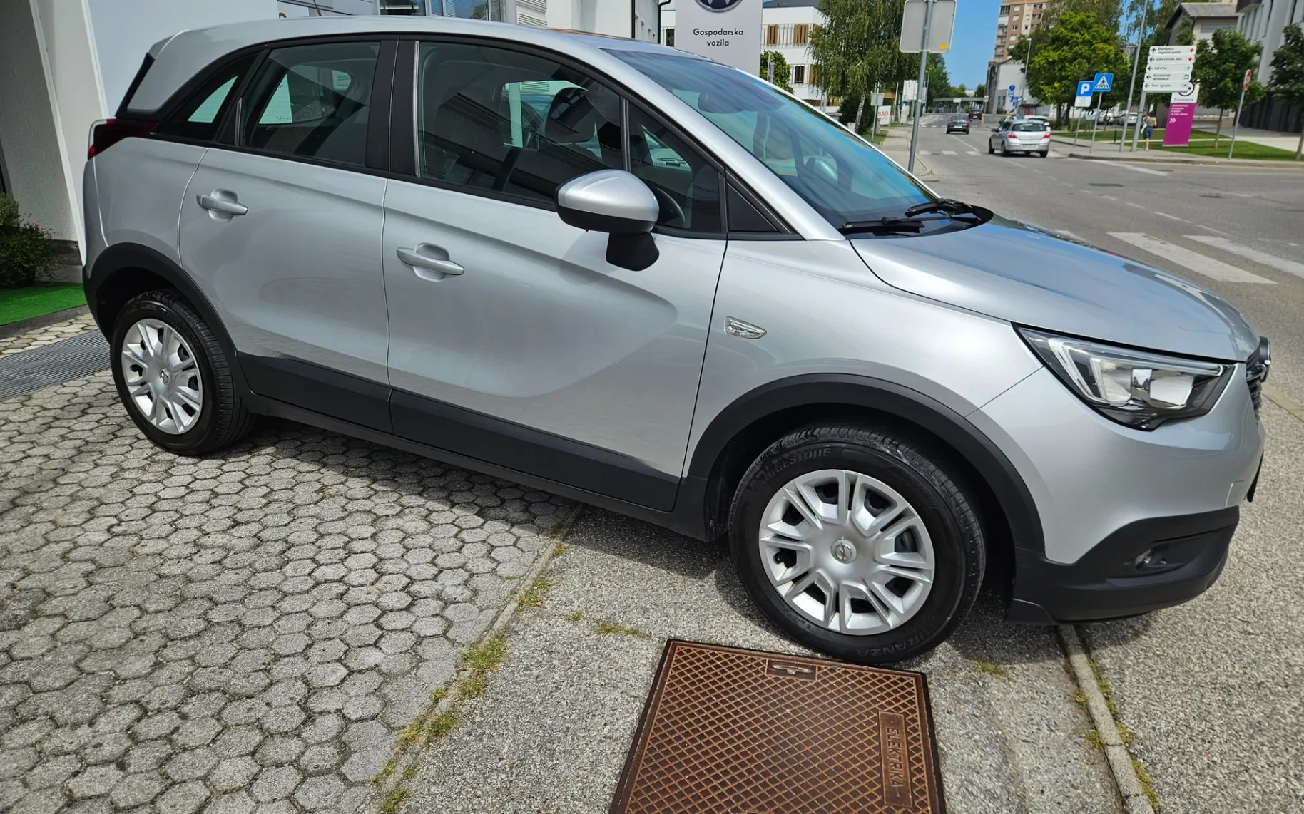 Zunanja slika - Opel Crossland X - 1.2 TURBO 81KW S S ENJOY - 8