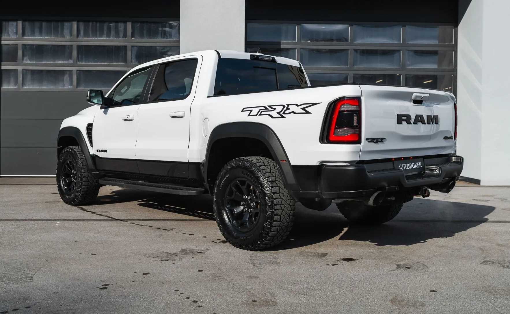 Zunanja slika - Dodge Ram - 1500 TRX 6.2L Hemi V8 TRX Level 2 | Carbon | Pano - 7