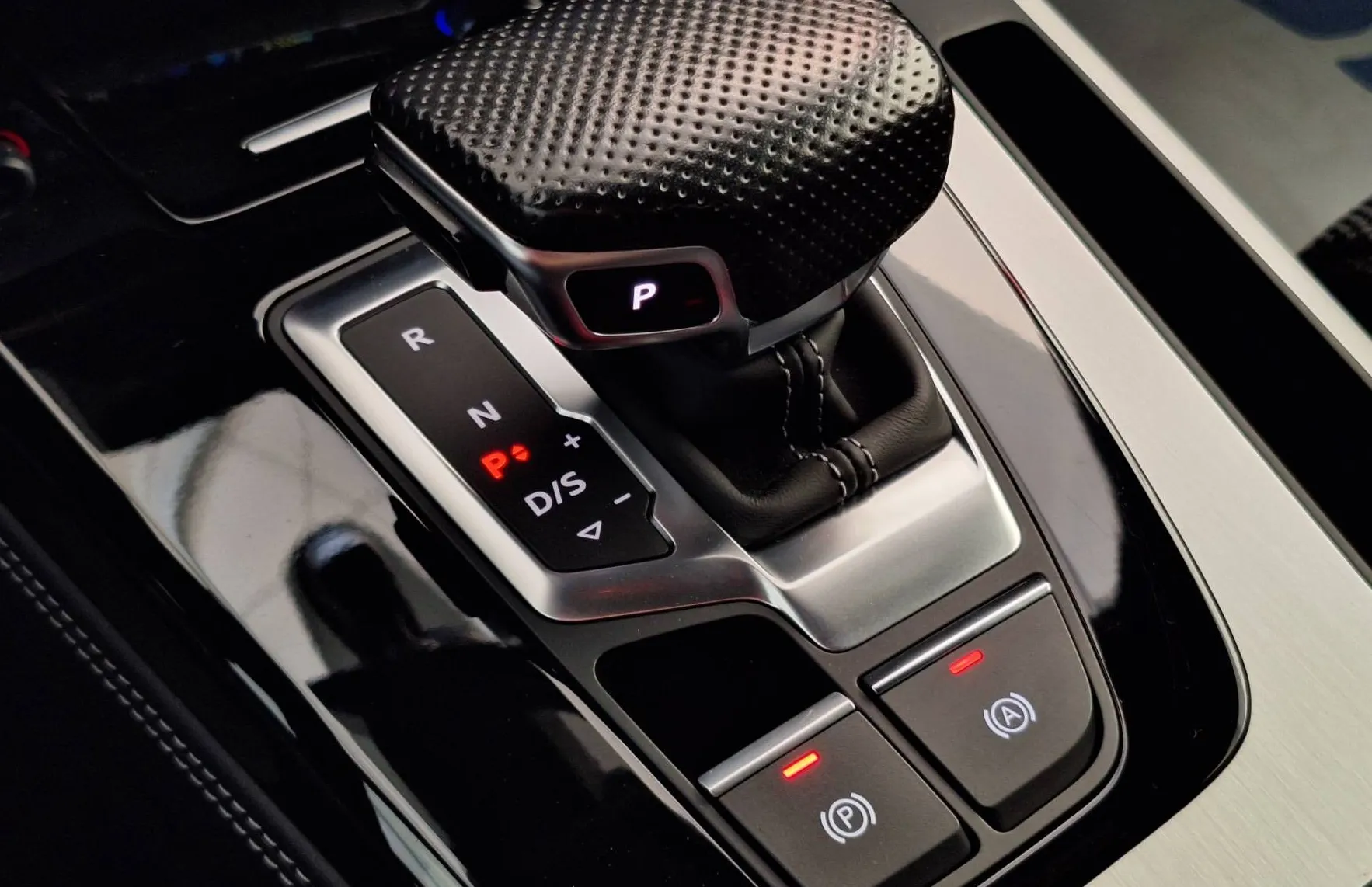 Zunanja slika - Audi Q5 - 40 TDI Quattro S-LINE•MATRIX•ACC•KAMERA•VL.KLJUKA• - 14