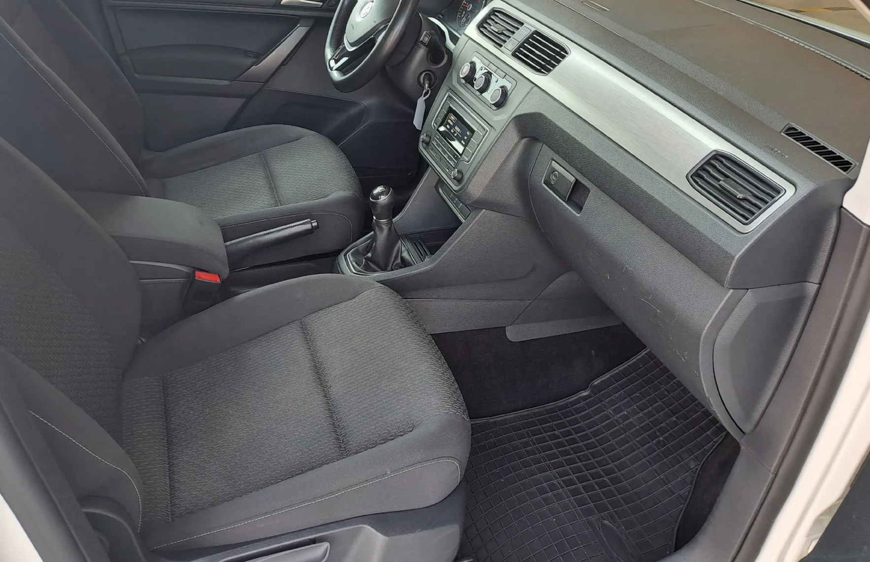 Zunanja slika - Volkswagen Caddy - 2.0 TDI - 7