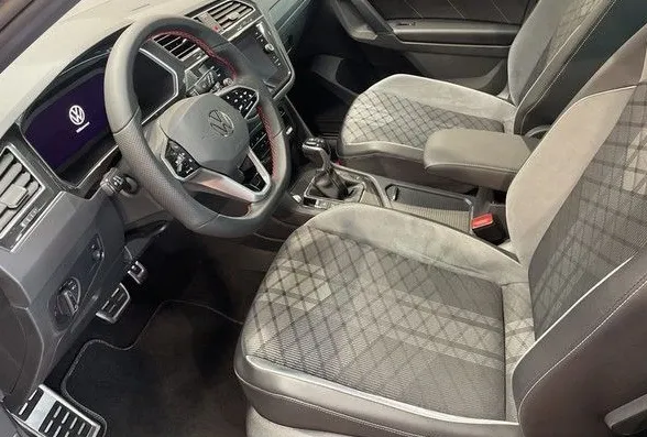 Zunanja slika - VW Tiguan - 2.0 TDI R-Line ACC + Vlečna Kljuka - 7