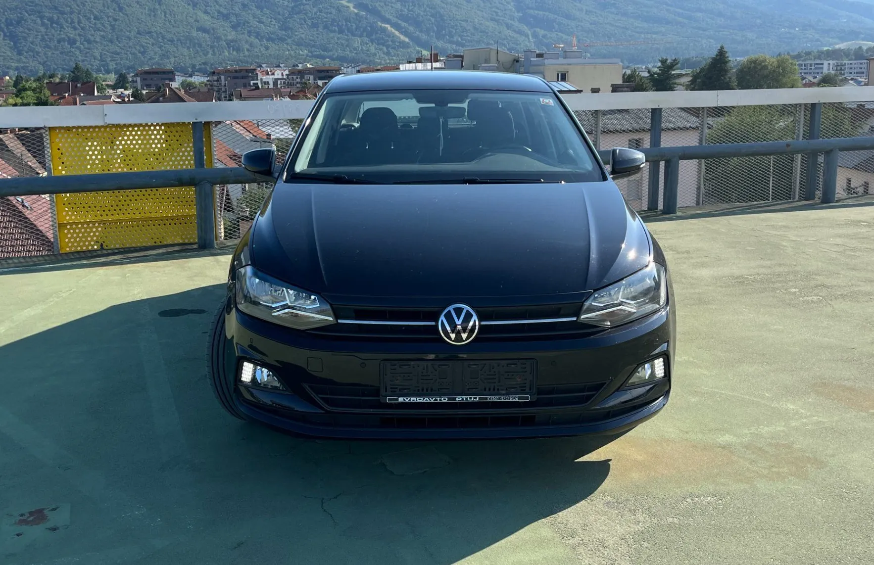 Zunanja slika - Volkswagen Polo - 1.0 TSI Entry VZR. KAM. 2X PDC. ACC. NAVI - 2