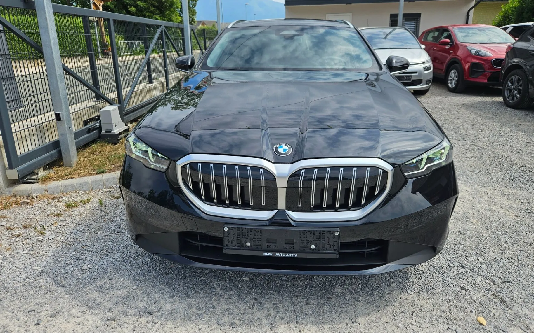 Notranja slika - BMW serija 5 Touring: - 520d  AT   1.LASTNIK SLO VIRTUAL  LED - 7