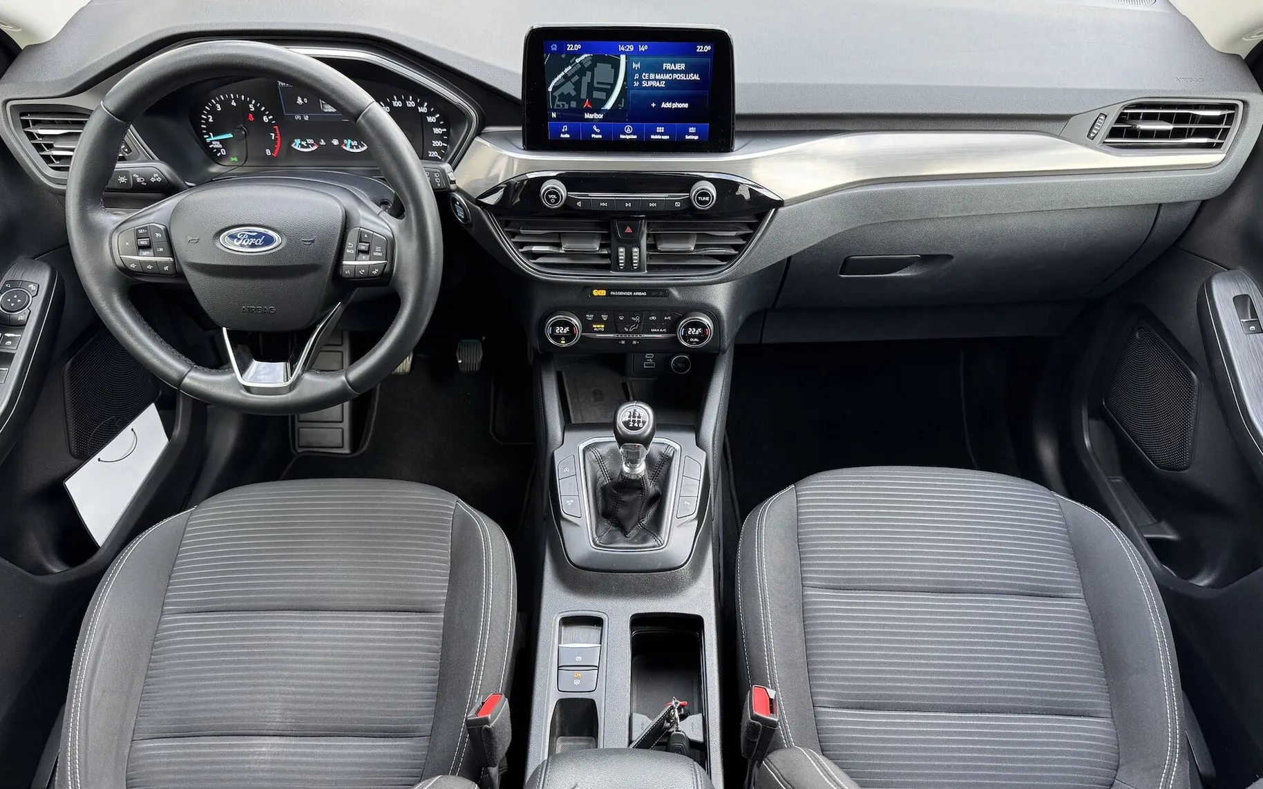 Zunanja slika - Ford Kuga - Titanium 1.5 EcoBoost 150KM SLO 1.LASTNIIK ODLIČNA - 13