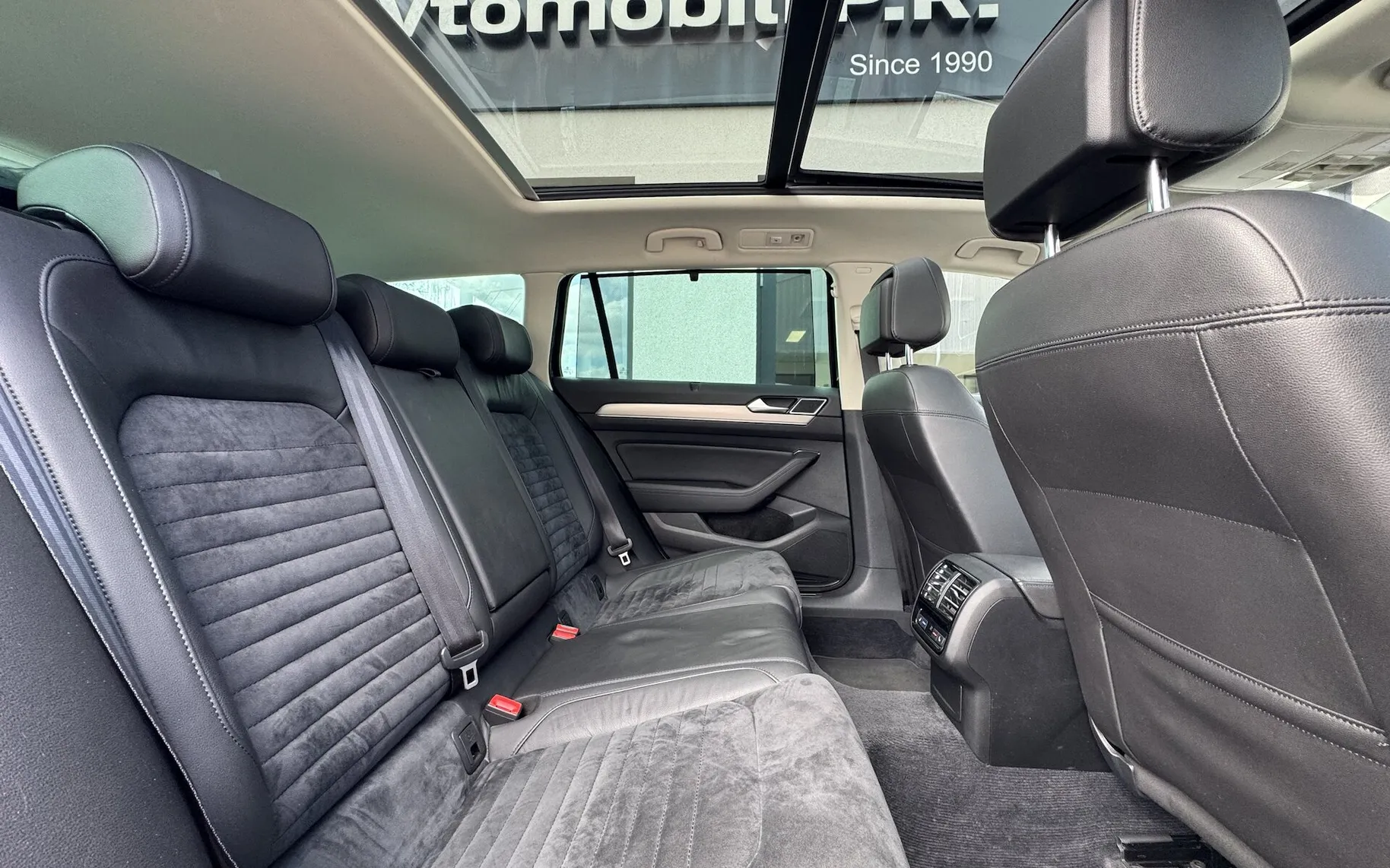 Zunanja slika - Volkswagen Passat Variant - 2.0 TDI BMT HIGHLINE 150KM PANORAMA VL.KLJUKA ACC - 11