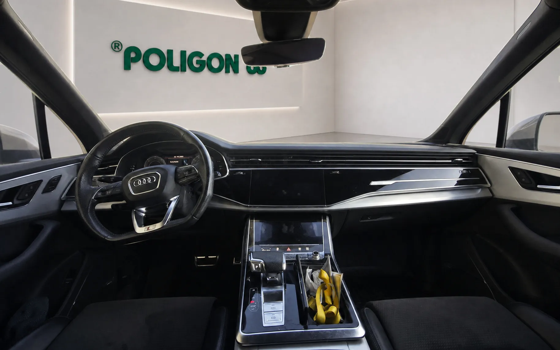 Notranja slika - Audi Q7 - quattro 50 TDI S line-SAMO 80.252 KM-1 LASTNIK - 9