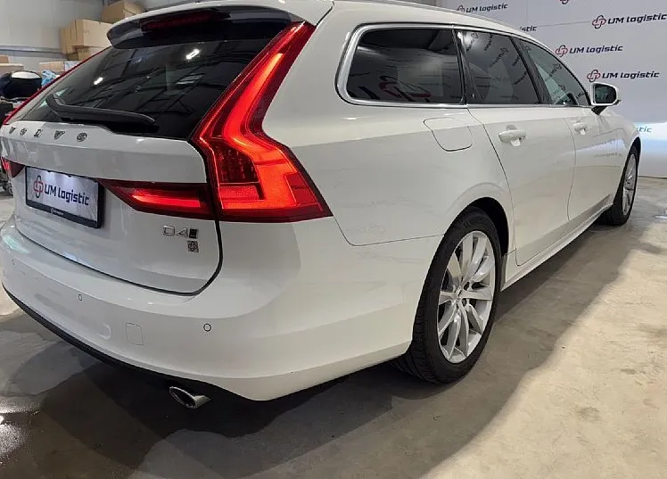 Zunanja slika - Volvo V90 - D4 A Momentum - LED - NAVI - KAMERA - KLJUKA - 5