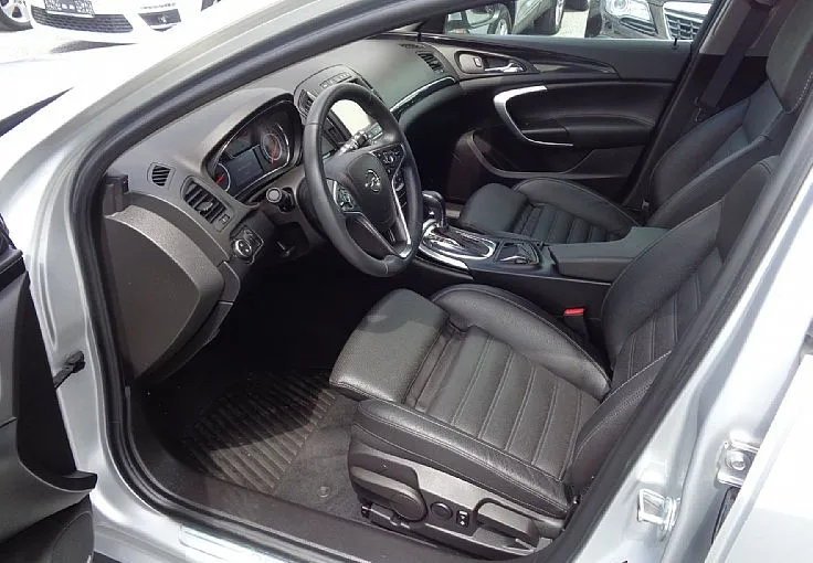 Zunanja slika - Opel Insignia - 4x4 2.0 CDTI AUTOMATIC -1.LASTNIK -SLOVENSKA - 5
